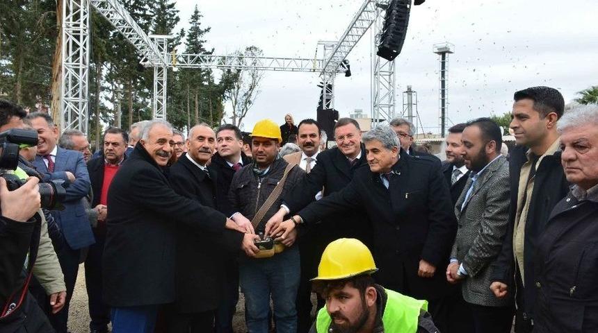 Arsuz&rsquo;a Kent Meydanı