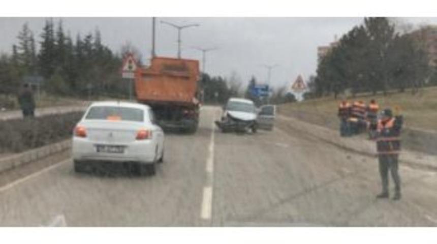 Eskişehir&rsquo;de Trafik Kazası; 1 Yaralı