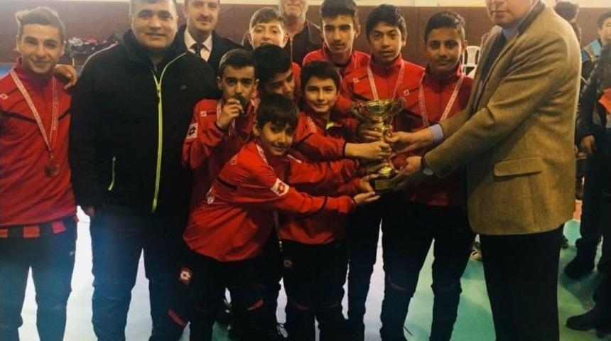 Şampiyon Koçak İlköğretim Okulu