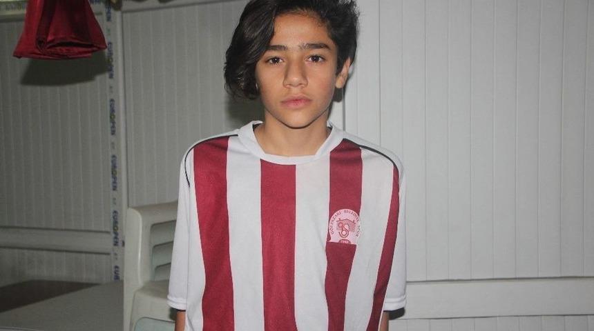 &rsquo;messi&rsquo; Lakaplı Gen&ccedil; Futbolcu U15 Gen&ccedil;ler Ligi&rsquo;nin Parlayan Yıldızı Oldu
