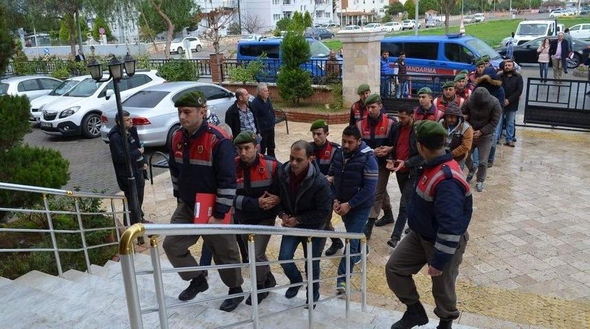 İnsan Tacirlerine Jandarmadan Darbe: 11 Tutuklama