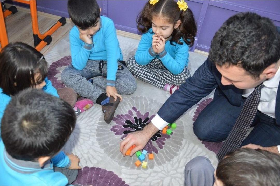 &Ccedil;ocuklar Evindeymiş Gibi Eğlenerek &Ouml;ğreniyor