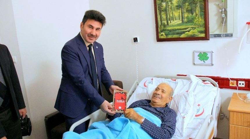 Karacoşkun’dan Şair Şahmaranoğlu’na Geçmiş Olsun Ziyareti