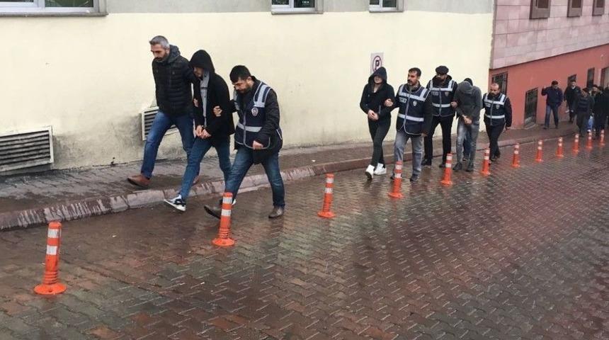 Kayseri&rsquo;de Marketi Soymaya &Ccedil;alışan 4 Kişi Yakalandı