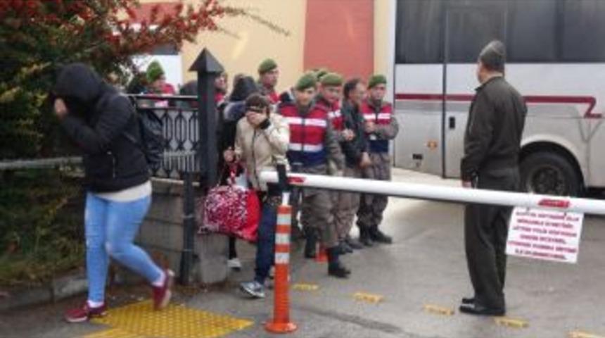 Afyonkarahisar&rsquo;da Fuhuş Operasyonu: 12 G&ouml;zaltı