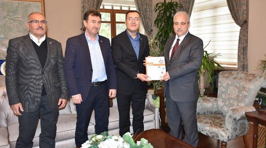 Eğitime Bakış Raporu Vali G&uuml;ven&ccedil;er&rsquo;e Sunuldu