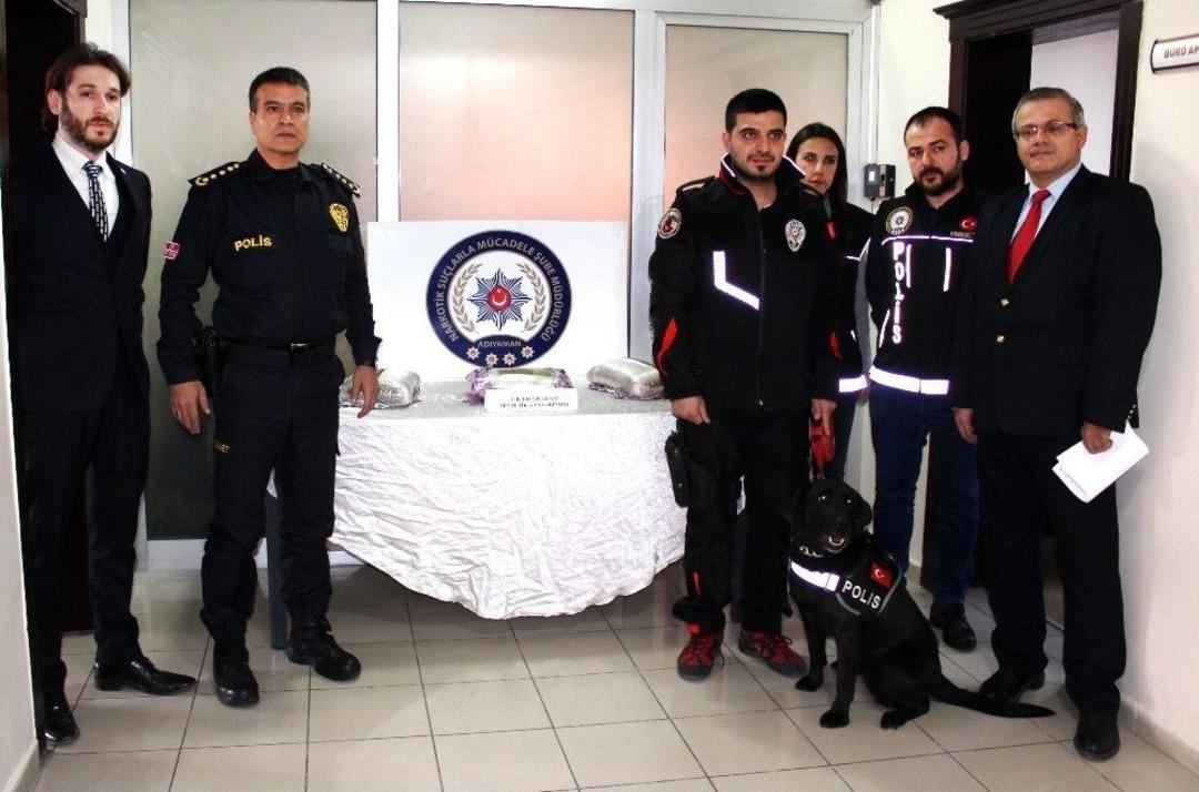 Adıyaman Uyuşturucu Satıcılarının Belleri Kırıldı