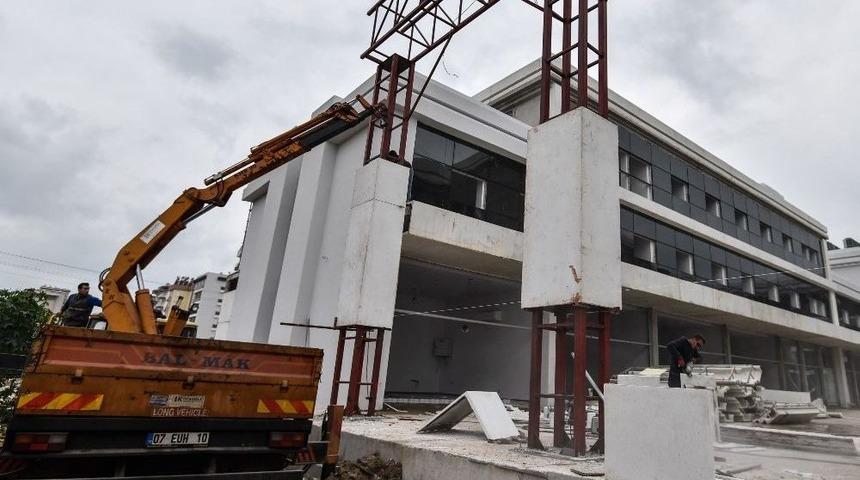 Sivil Toplum Merkezi İnşaatında Sona Doğru