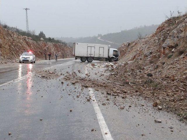 Gölpazarı’nda Trafik Kazası; 3 Yaralı