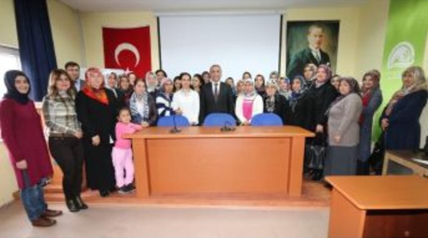 Ev Tipi Sofralık Zeytin İşlemeyi &Ouml;ğrendiler