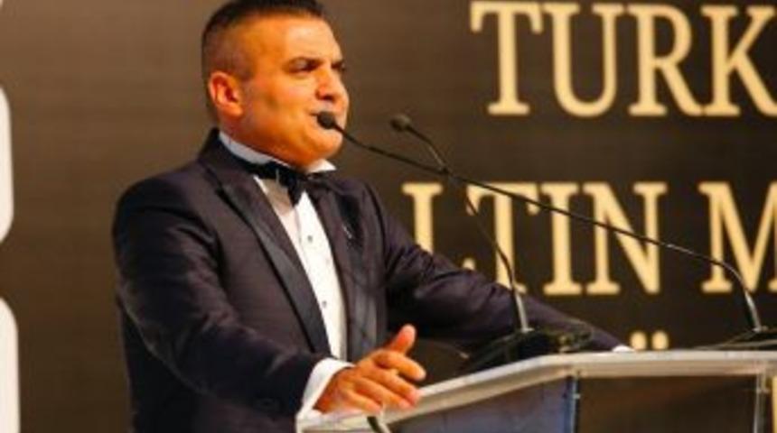 Futbolun Efsaneleri İstanbul&rsquo;da Buluşuyor