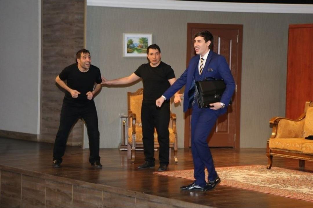 Gaski &Ccedil;alışanları Tiyatro Kurup Oyun Sahneledi