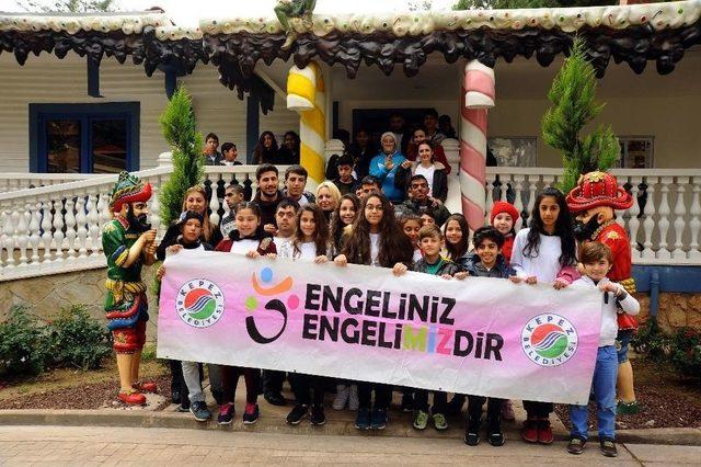 Kepez’de Engeller Kalkıyor Projesi Devam Ediyor