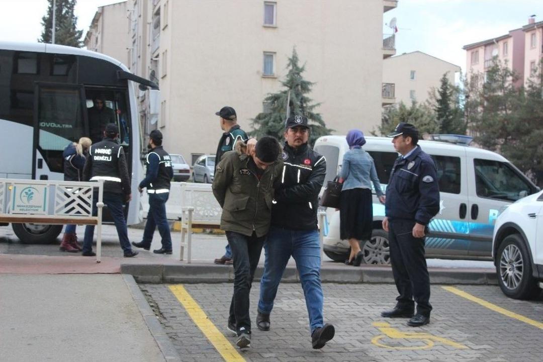 Uyuşturucu Taciri Kadının Pişkinliği Pes Dedirtti