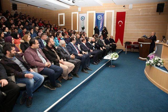 Bayburt’ta ‘üniversite; Değişim, Dönüşüm Ve Gelecek’ Konferansı Düzenlendi