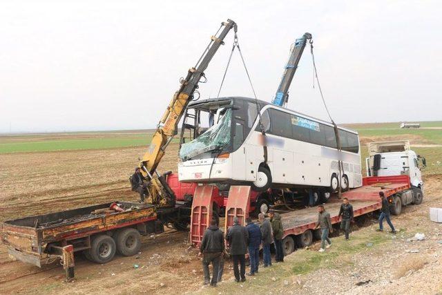 460 Gün Sonra Ülkelerine Kavuşacaklardı, Feci Kazayla Karşılaştılar