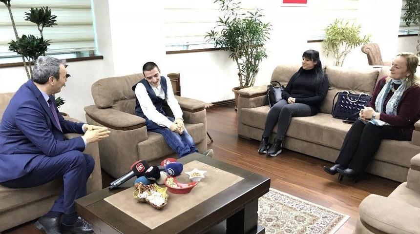 Emniyet M&uuml;d&uuml;r&uuml; Ak Şehit &Ccedil;ocuğunun En B&uuml;y&uuml;k Hayalini Ger&ccedil;ekleştirdi