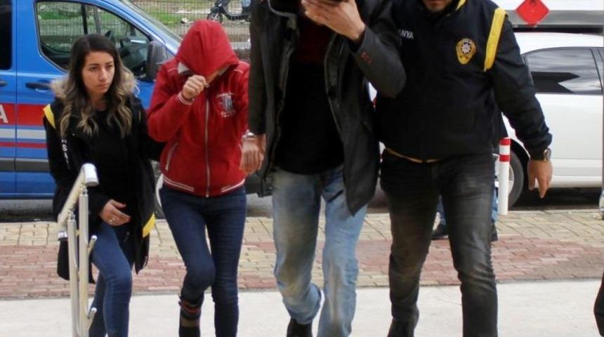 Kapka&ccedil;&ccedil;ı Karı-koca Yakayı Ele Verdi