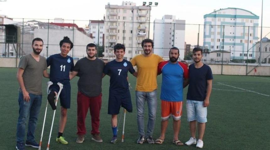 A&uuml; &Ouml;ğrencisine Kısa Film &Ouml;d&uuml;l&uuml;