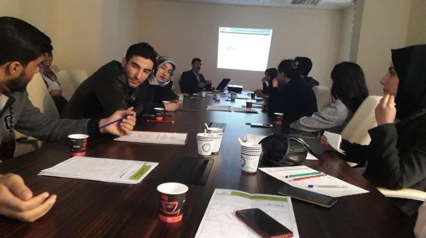 Midyat Devlet Hastanesi Personellerine Eğitim Verildi