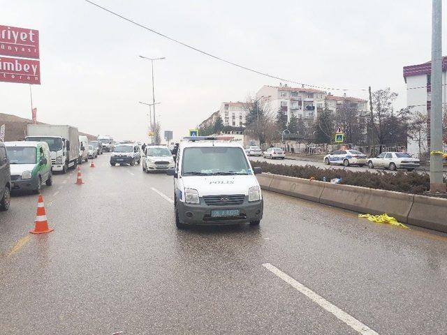 Başkent’te Yaya Geçidinde Aracın Çarptığı Yaşlı Adam Öldü