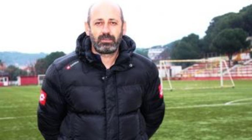Ayvalıkg&uuml;c&uuml; Belediyespor &Ccedil;ayırova&rsquo;ya Bileniyor