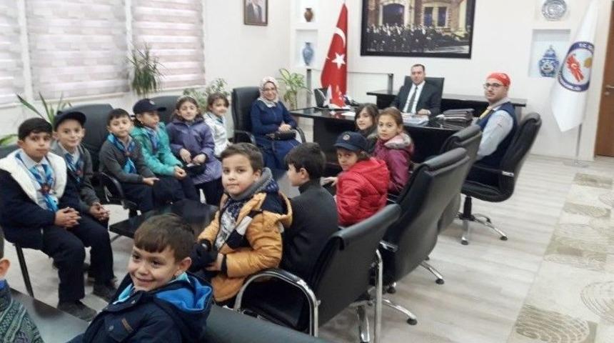 Kaymakam Karataş: İzcilik Faaliyetlerine Katılmak Beni Mutlu Eder