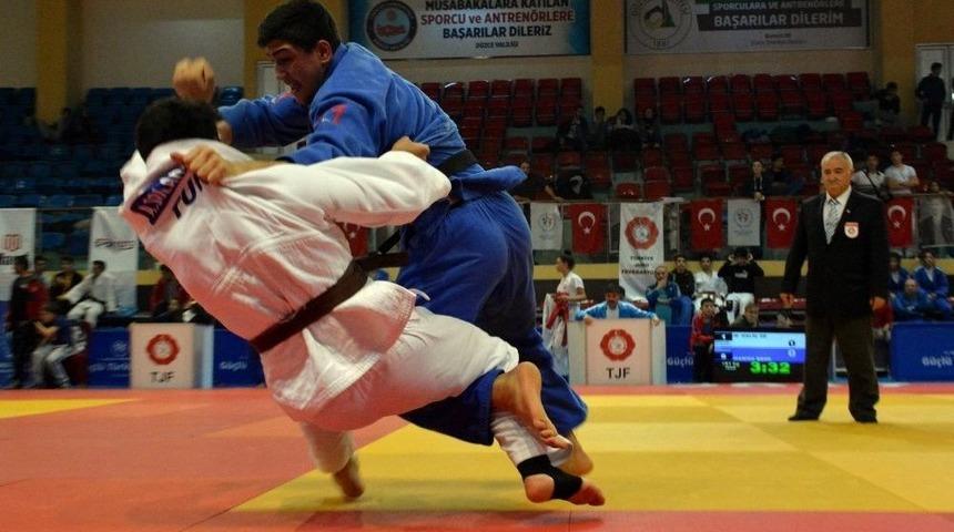 Judonun Altın &Ccedil;ocuğunun Hedefi Yeni Şampiyonluklar