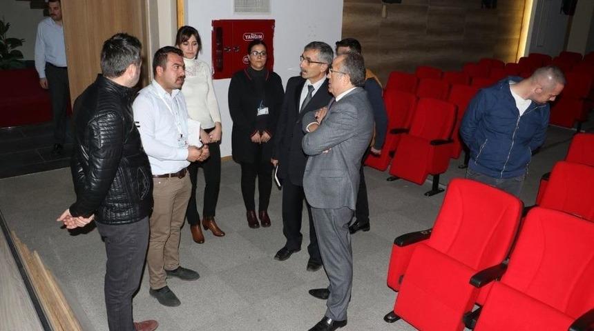 Şehit Fethi Sekim Gen&ccedil;lik Merkezinde Eğitimler Başlıyor