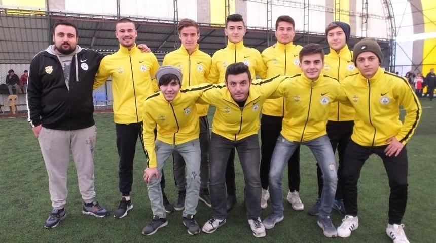 Burhaniye&rsquo;de Mahalle Ligi Şampiyonları &Ouml;d&uuml;llendirildi