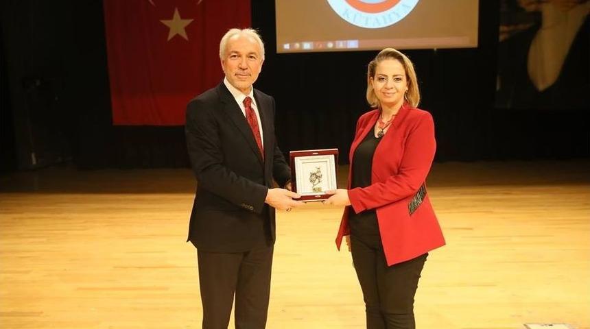 K&uuml;tahya&rsquo;da &rsquo;vefalı Nesil Edebiyat Sokağında Buluşuyor&rsquo; Programı