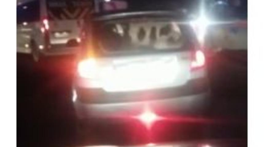 K&uuml;&ccedil;&uuml;c&uuml;k Otomobilin Arkasına, Kocaman Dana Sığdırdılar