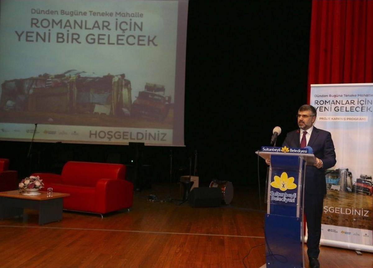 Teneke Mahalle&rsquo;den Evlere Uzanan Yolculuk