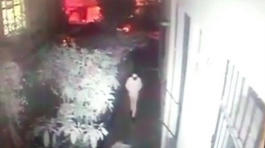 Başkent&rsquo;te Tv Hırsızlığı G&uuml;venlik Kamerasına Yansıdı