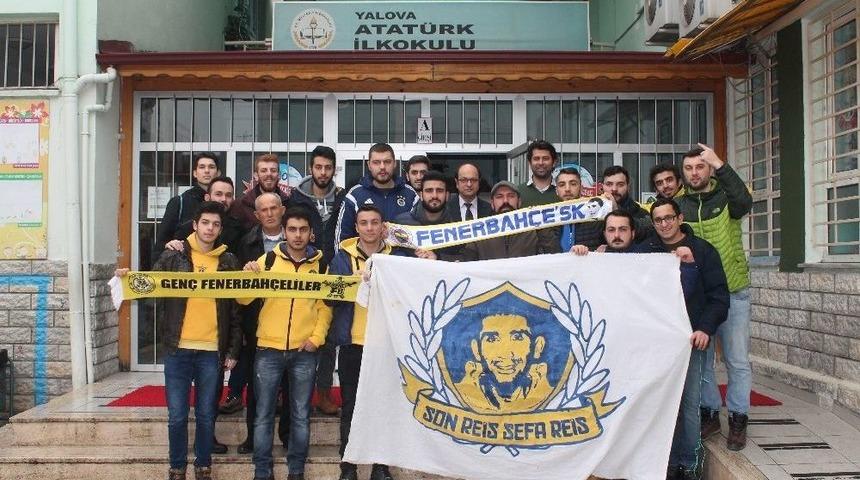 Fenerbah&ccedil;elilerden Eğitime Destek