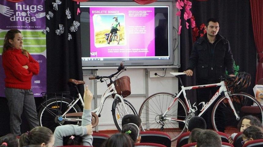 Bisiklet S&uuml;rmenin &Ouml;nemini Anlattılar