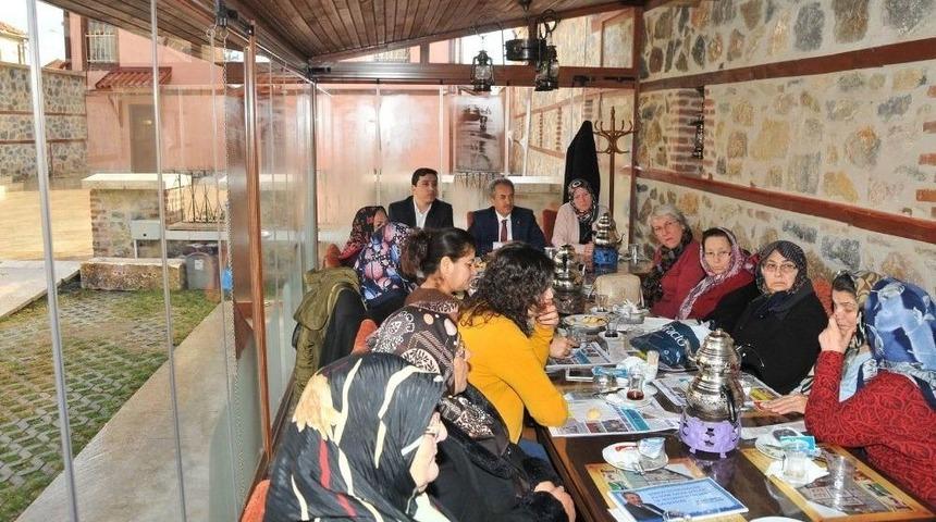 Akşehir&rsquo;de &ldquo;hanım Kardeşlerimiz İle Akşehirimizi Konuşuyoruz&rdquo; Toplantıları
