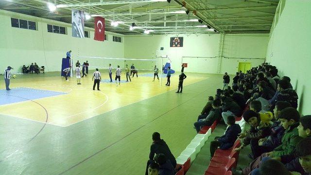 Sincik İlçesinde Voleybol Turnuvası Düzenlendi