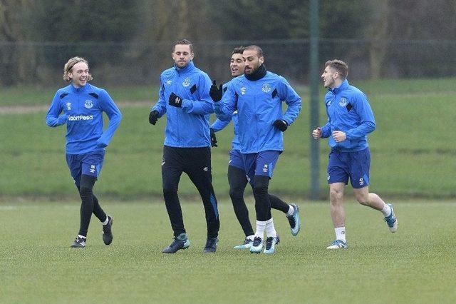 Cenk Tosun, Everton Antrenmanında