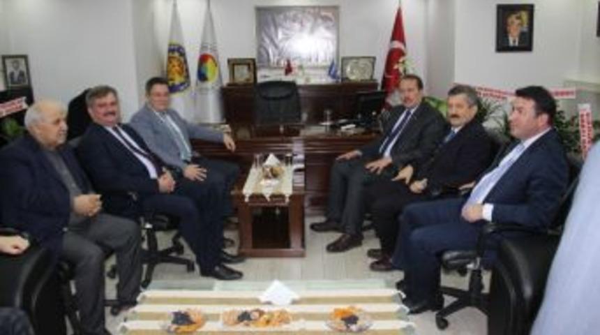 Ak Parti Genel Başkan Yardımcısı Karacan&rsquo;dan Tso&rsquo;ya Taziye Ziyareti