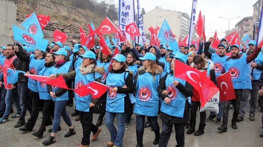 Metal İş&ccedil;ileri Mess&rsquo;i Protesto Y&uuml;r&uuml;y&uuml;ş&uuml; Yaptı