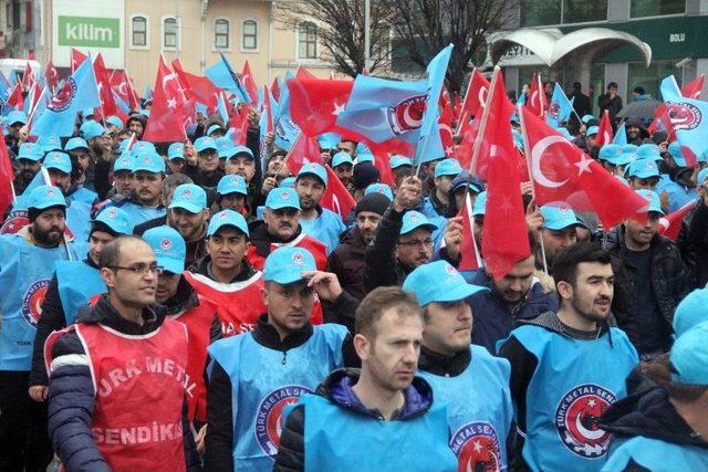 Metal İşçileri Mess’i Protesto Yürüyüşü Yaptı