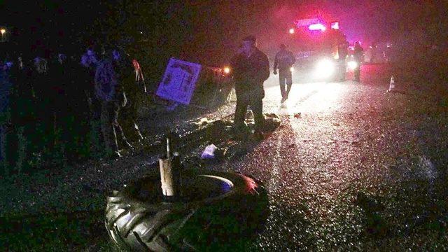 Yolcu Minibüsü İle Traktör Çarpıştı: 1 Ölü, 2 Yaralı