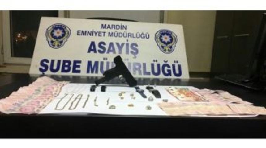 Evden &Ccedil;aldığı Altınlarla K&uuml;&ccedil;&uuml;kbaş Hayvan Aldı