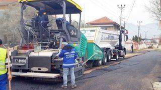 Yollar Sıcak Asfaltla Buluştu