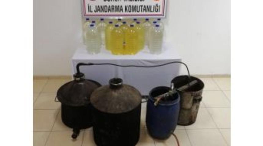 Jandarmadan Sahte İ&ccedil;ki &Uuml;retilen Eve Baskın