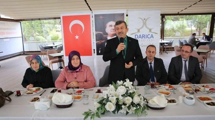 Darıca&rsquo;da &ldquo;anne-baba&rdquo; Eğitimleri Devam Ediyor