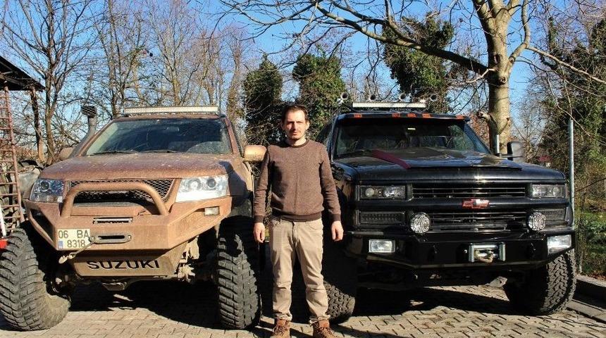 (&ouml;zel Haber) Hurdacıdan Aldığı Par&ccedil;alarla Arazi Ara&ccedil;ları Tasarlıyor