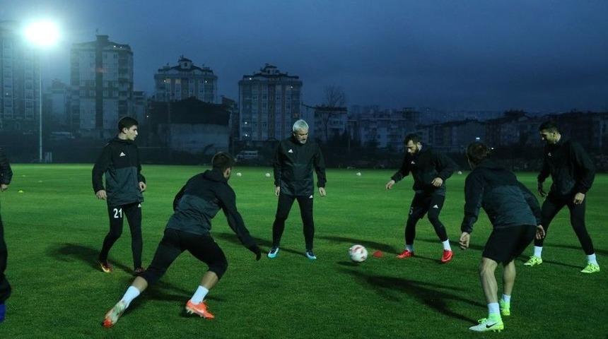 &Ccedil;anak Ve Yılmaz&rsquo;dan Antrenman S&uuml;rprizi