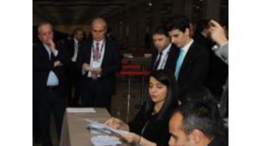 Halil Avcı Deik&rsquo;te G&uuml;ven Tazeledi